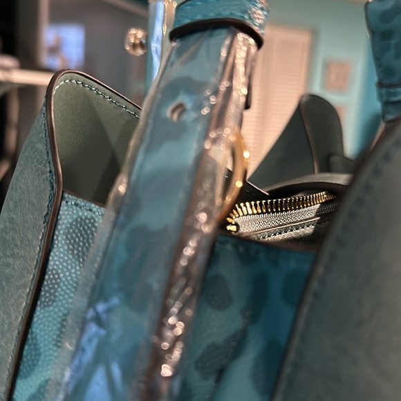 shoulder Handbag turquoise with a little print on the side and the strap - Picture 12 of 14
